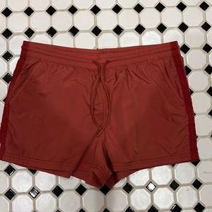 Athleta Expedition shorts 8 Etruscan red